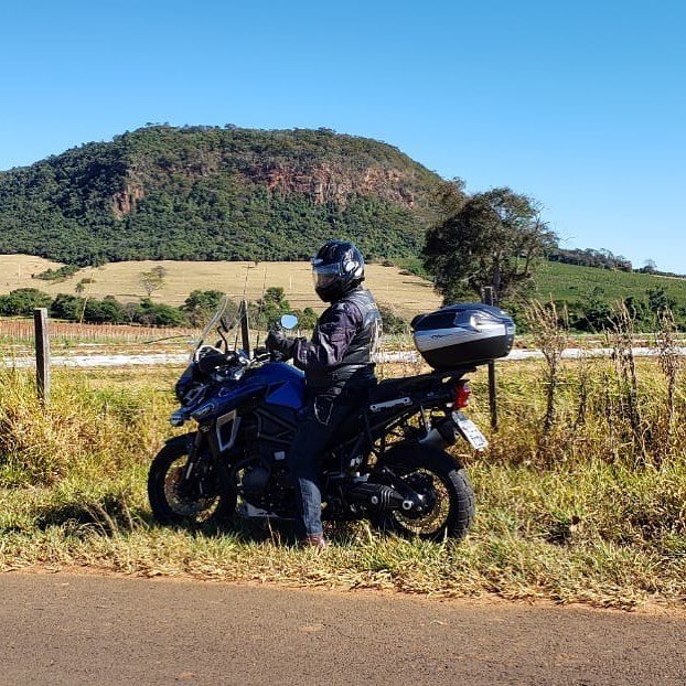 Kbção explorando a terra do pão de queijo